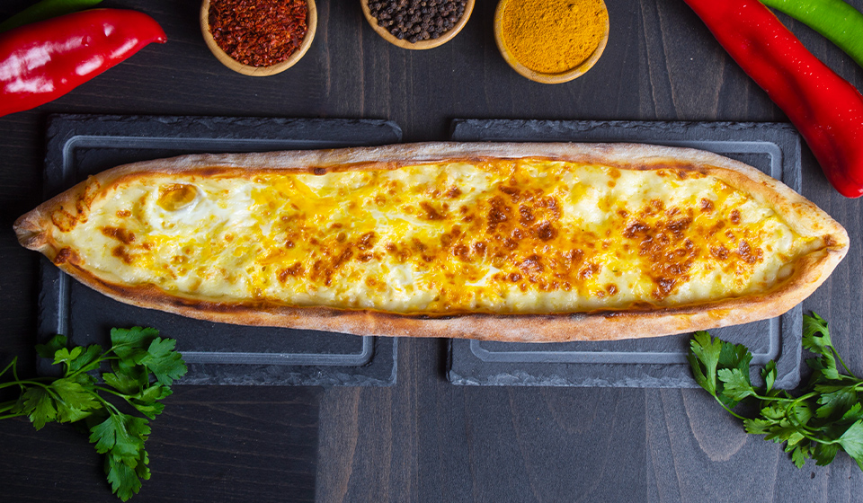 KAŞARLI YUMURTALI PİDE