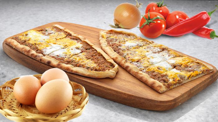 KIYMALI KAŞARLI YUMURTALI PİDE